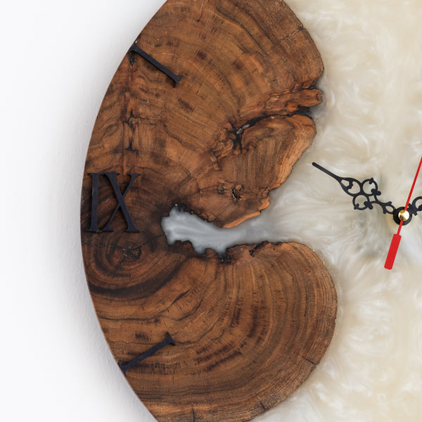 Resin Epoxy and Wood white wall clock 40cm Diameter, 2.5cm thickness. HandMade for parashuteHome.
